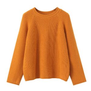 Simple soft and loose fitting pullover knitted sweater